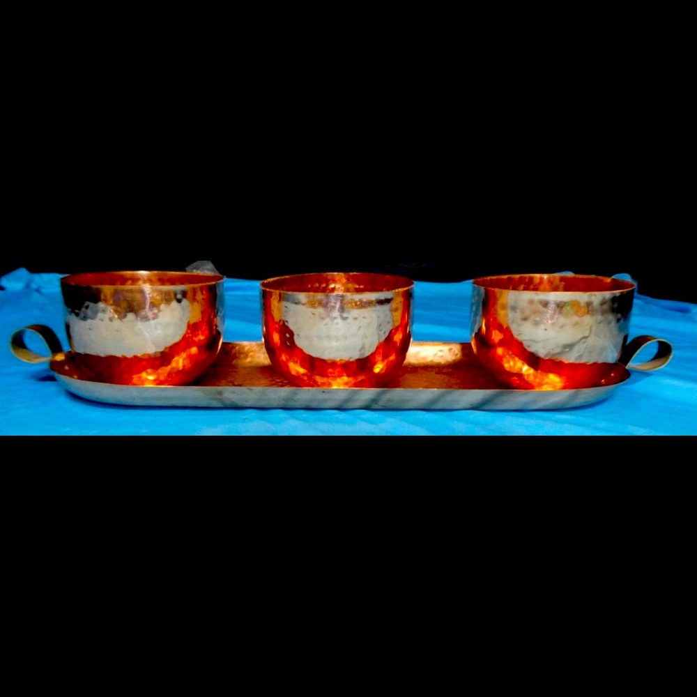 Copper stemless bar accessories. Hand hammered vintage mug style + tray